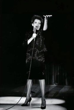 judy-garlandsinging