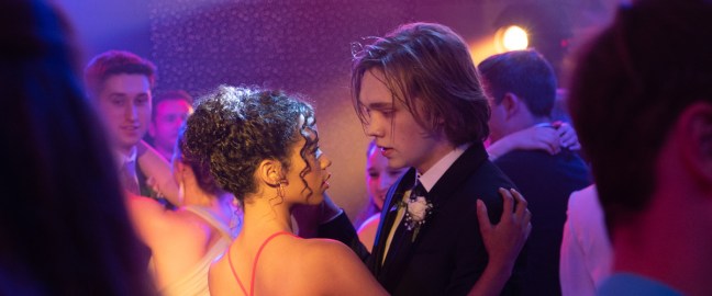 words-on-bathroom-walls-movie-review-2020