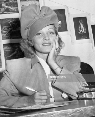 marlenedietrichcitizenshippapers