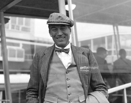 johnhustonfarewelltoarms